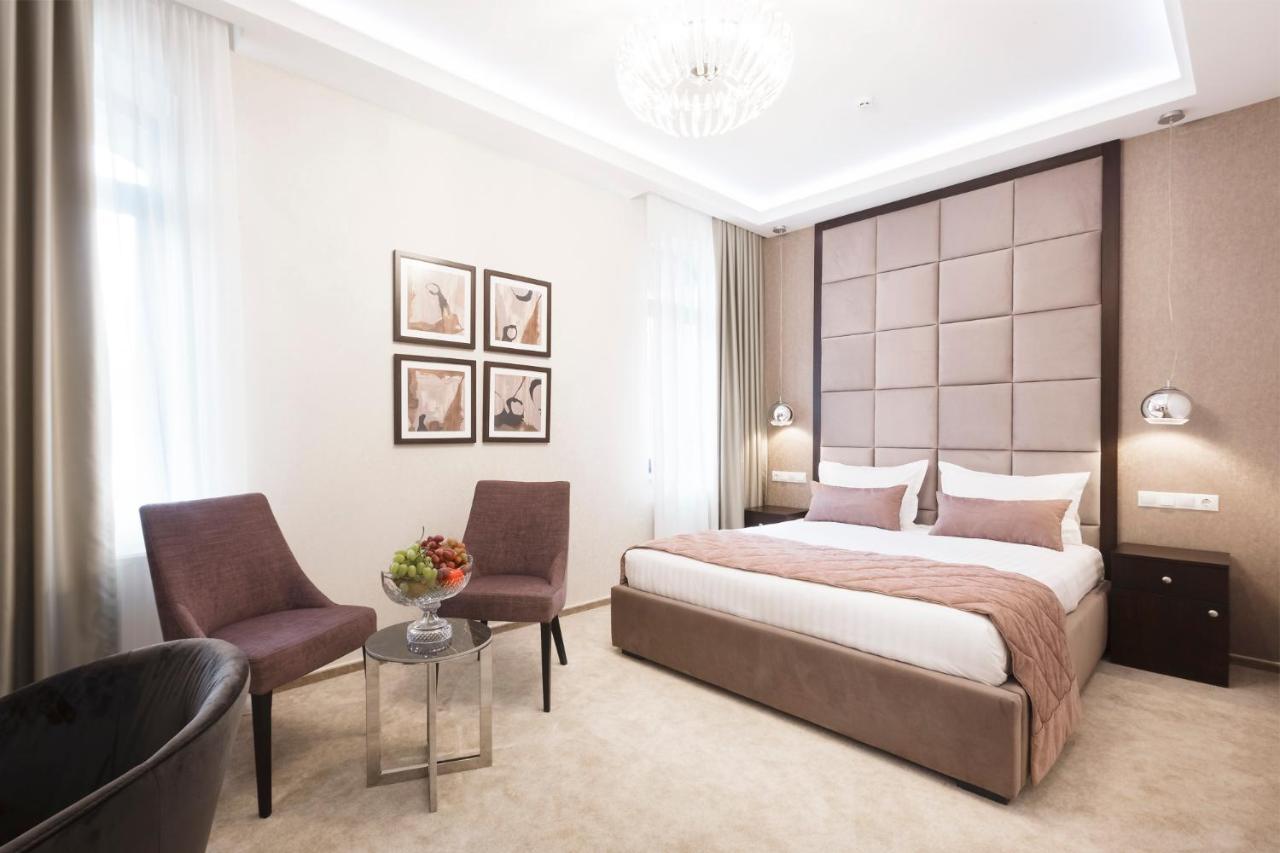 Roxen Hotel&Spa คีชีเนา ภายนอก รูปภาพ