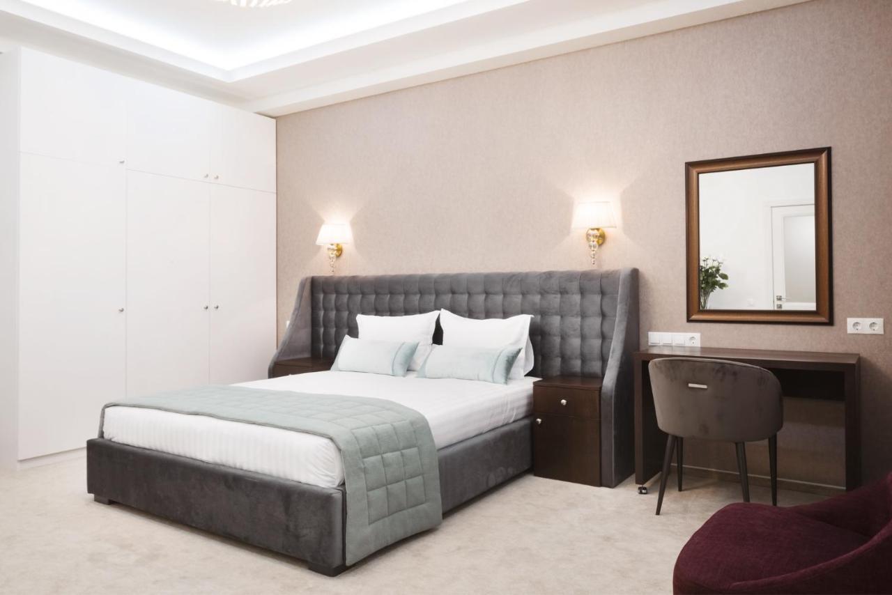 Roxen Hotel&Spa คีชีเนา ภายนอก รูปภาพ
