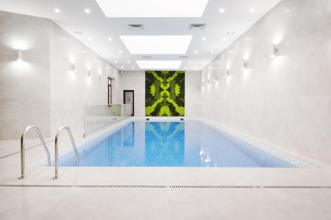 Roxen Hotel&Spa คีชีเนา ภายนอก รูปภาพ