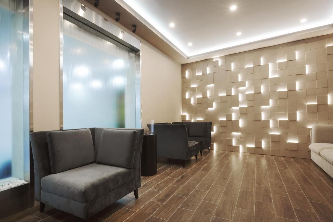 Roxen Hotel&Spa คีชีเนา ภายนอก รูปภาพ